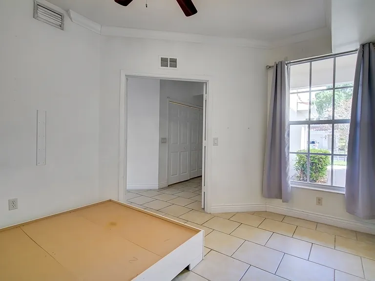 1310 Henley St #1902 — Photo 20