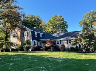 30 Dogwood Ln, Skillman, NJ 08558