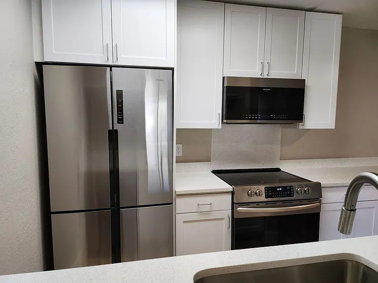 Sand Pebble Community *Renovated Units — Photo 86