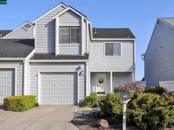 718 Live Oak Ln, Pinole, CA 94564
