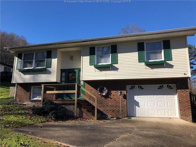 109 Blue Grass Ln, Hurricane, WV, 25526