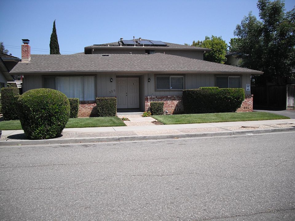 1st image of 225 Echo Ave APT 4