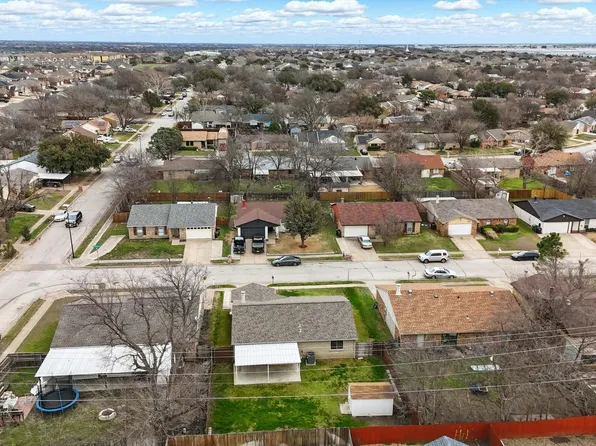 6057 Sidewinder Trl, Fort Worth, TX 76131