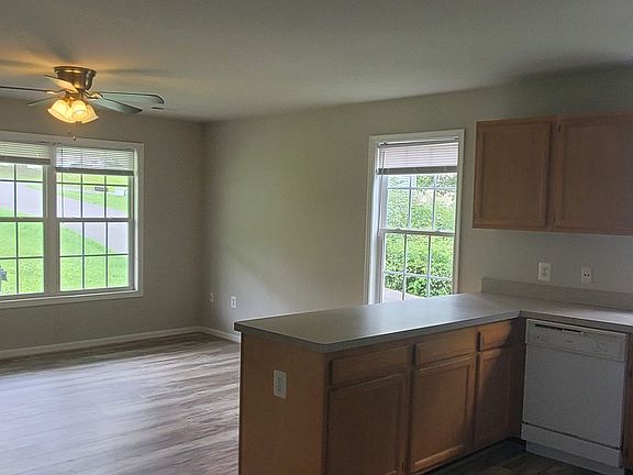 2nd image of 168 Aberdeen Dr