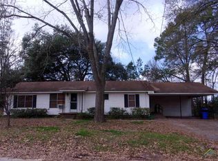 1605 Gray St, Henderson, TX 75652