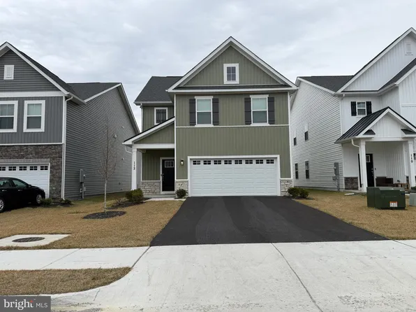 112 Yurok Ct, Winchester, VA 22602