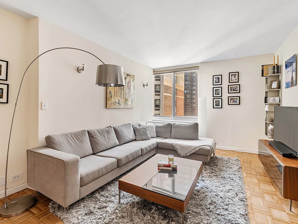 1st image of 61 W 62nd St APT 11N