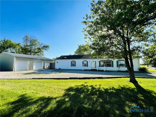3793 Truman Rd, Perrysburg, OH 43551