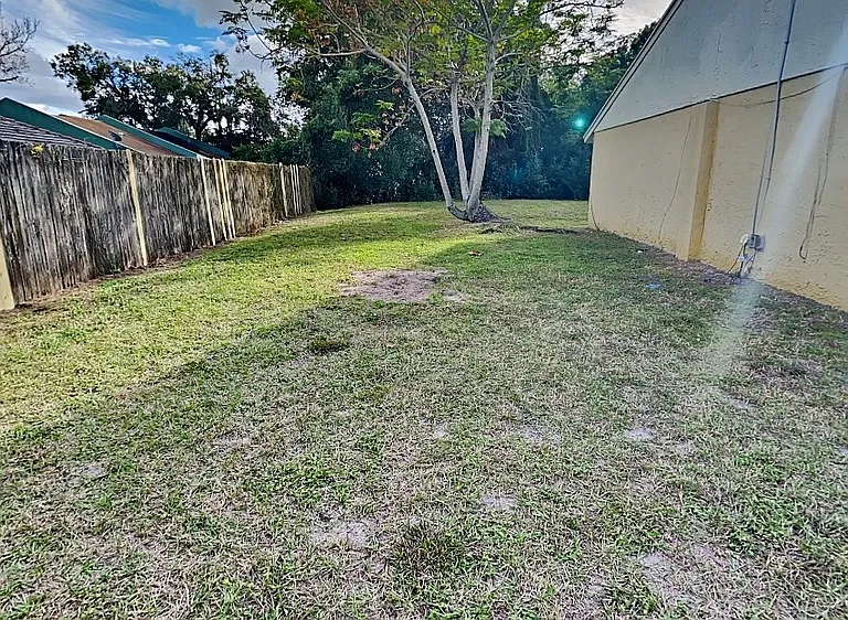 1921 Truman Rd — Photo 17
