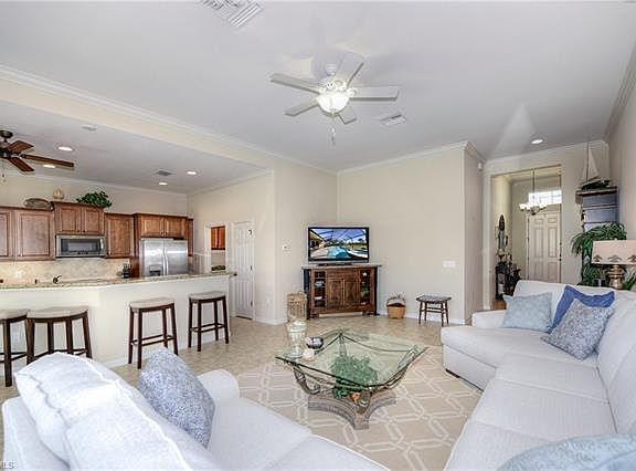 5th image of 9566 Coquina Cir
