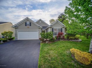 14 Colchester Dr, Jackson, NJ 08527