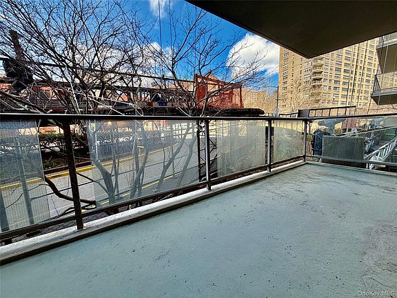 4th image of 2500 Johnson Avenue #2M