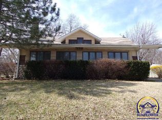 320 S Jefferson St, Junction City, KS 66441