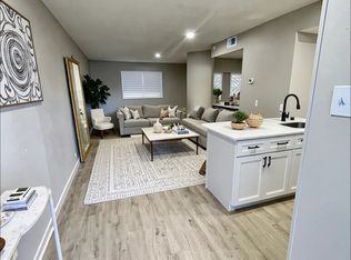 305 W 39th 1/2 St #213, Austin, TX 78756