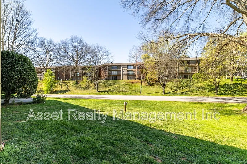 431 Canberra Dr #431
