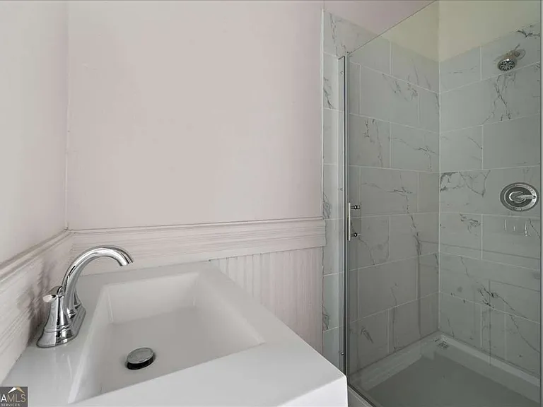 170 Rogers Ave — Photo 15