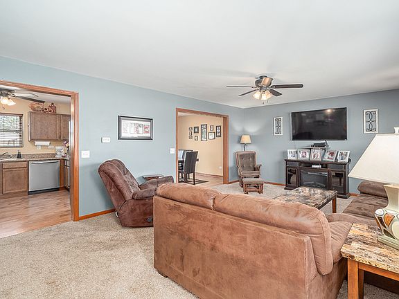 5th image of 987 S Foxgrove Dr