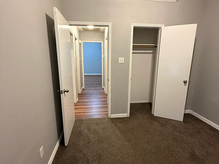 850 Golden Valley Ct — Photo 11