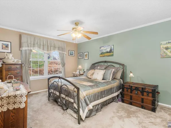 81 Robertson Way, Lincoln Park, NJ 07035