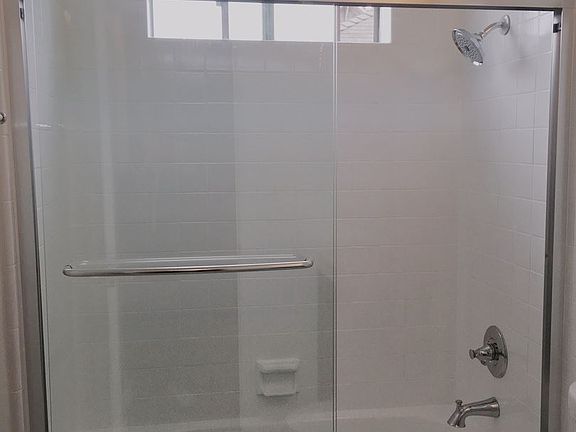 3rd image of 520 S St Louis St APT 2
