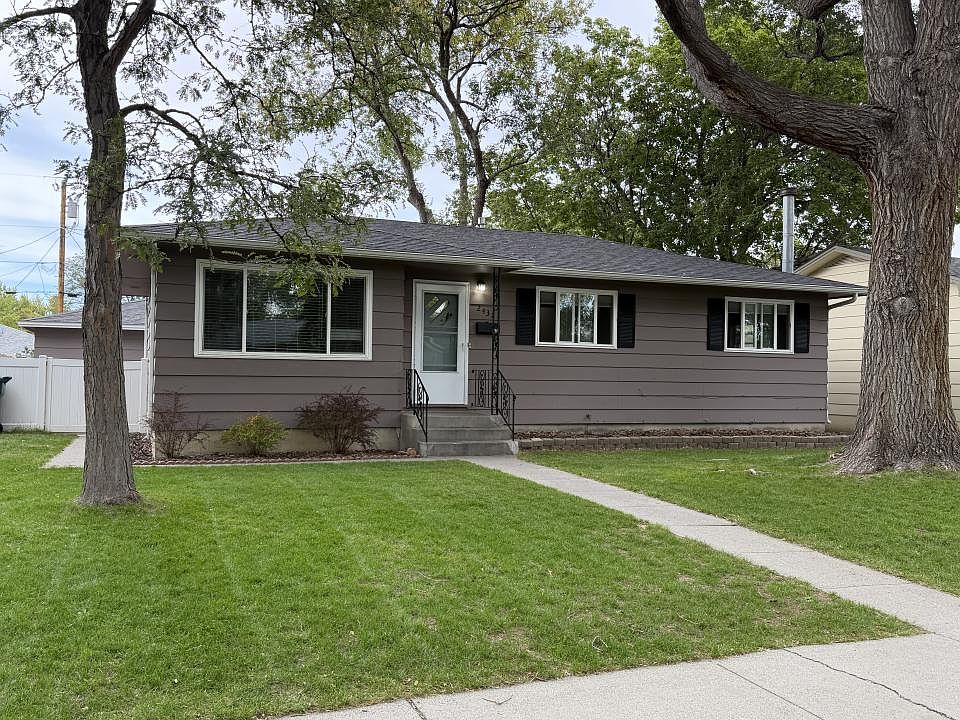 1st image of 2437 Howard Ave