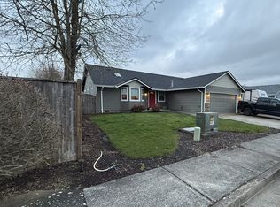 1081 Siuslaw St, Harrisburg, OR 97446