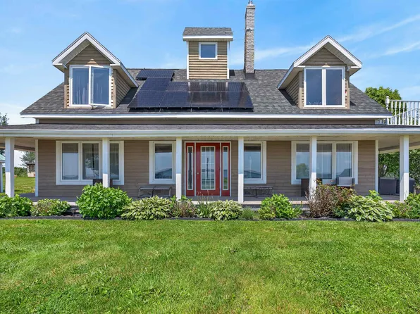 1088 McInnis Point Rd, Saint John's Parish, PE C0A 2E0