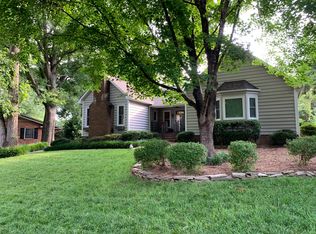 1020 16th Avenue Pl NW, Hickory, NC 28601