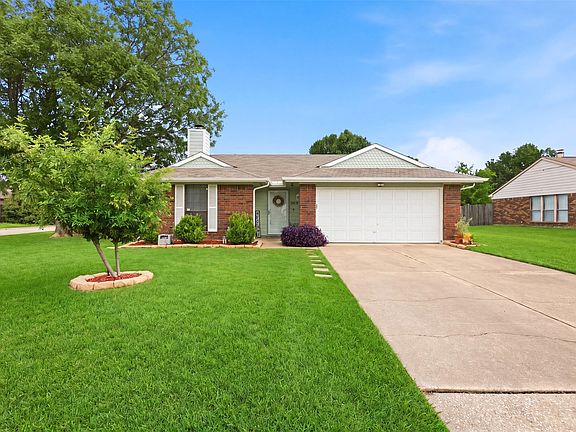 2nd image of 3612 Glenview Dr