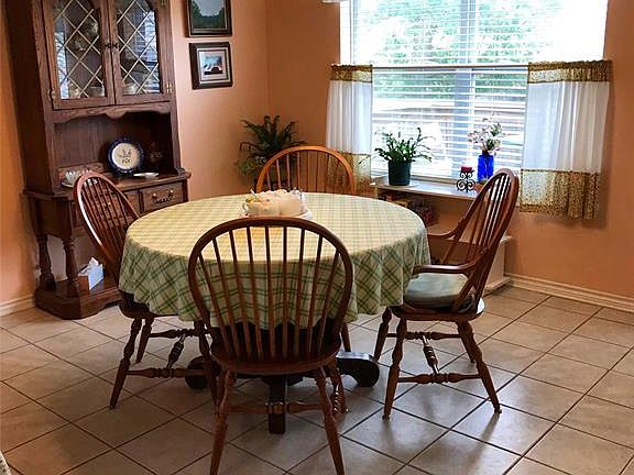 4th image of 4310 Spring Garden Dr