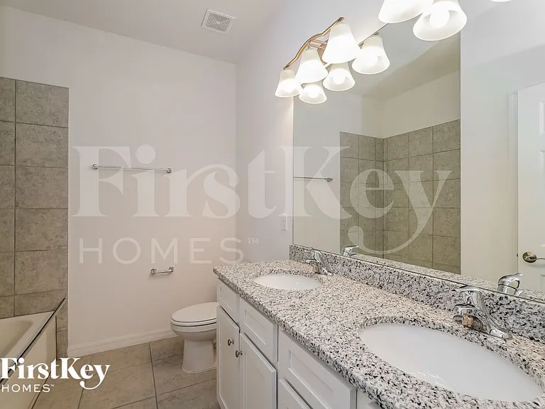597 Crown Rose Dr — Photo 14