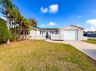 6135 Seabreeze Dr, Port Richey, FL 34668