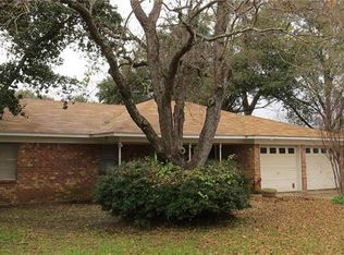 119 Forest Dr, Fairfield, TX 75840