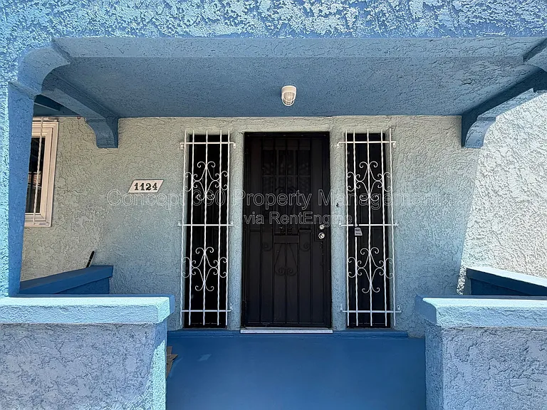 1124 Nadeau St — Photo 43