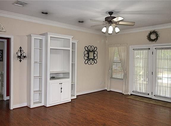 4th image of 808 Craddock Ct