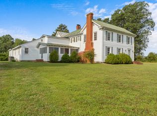 240 Rectory Rd, Loretto, VA 22509