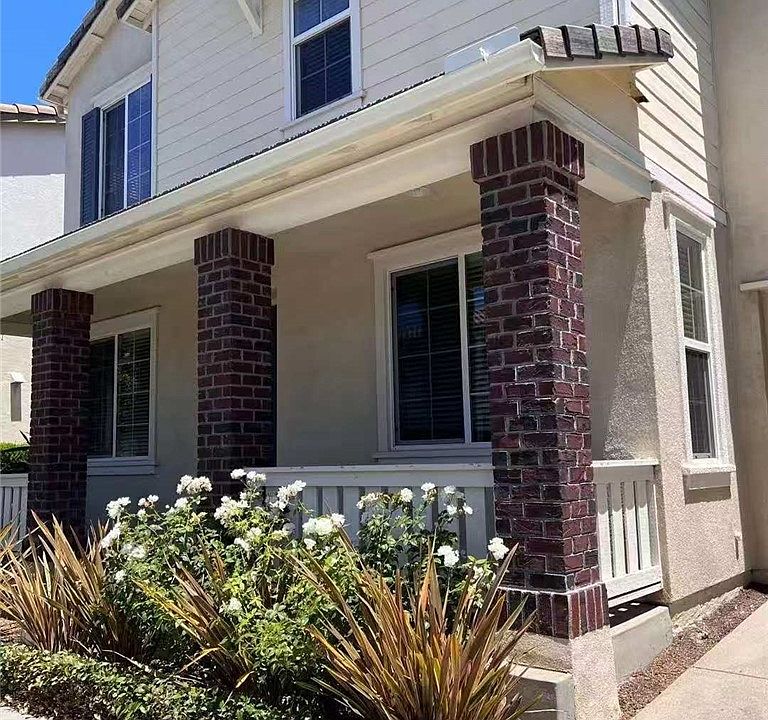 1st image of 31917 Red Pine Way