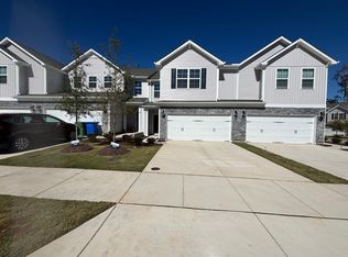 712 Andrade Dr, Fuquay Varina, NC 27526