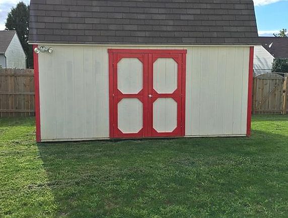 5th image of 1462 Hedge Ct