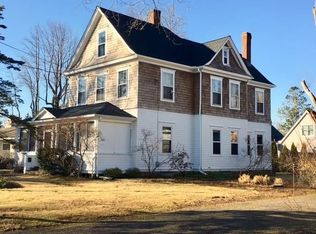 17 Atlantic Ave, Narragansett, RI 02882