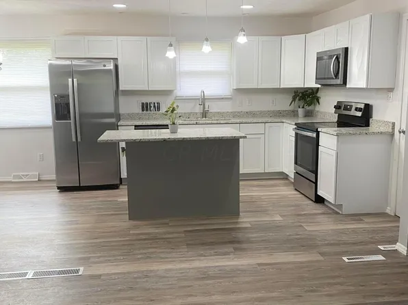 285 Muskingum Dr, Gahanna, OH 43230