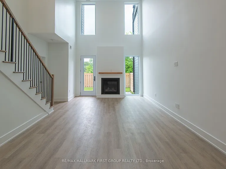 19 West St N #7 — Photo 8