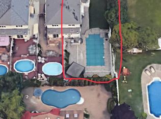 44 Pond St, Staten Island, NY