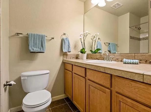 full bathroom upstairs