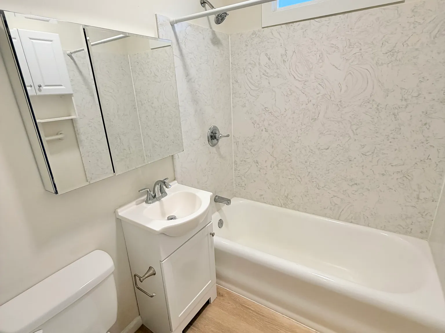 2650 Franklin St — Photo 4