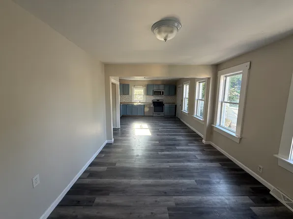 67 Loring St #67, Lowell, MA 01851