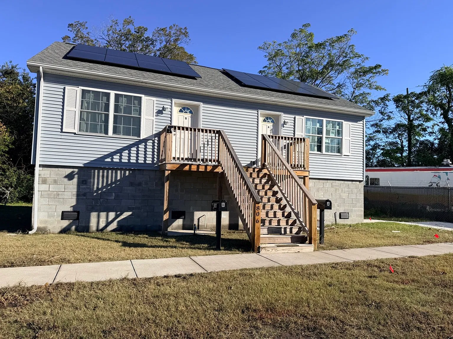 806 Scott St — Photo 1