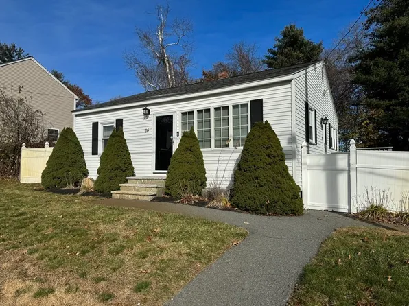 14 Lemire Ave, Tyngsboro, MA 01879