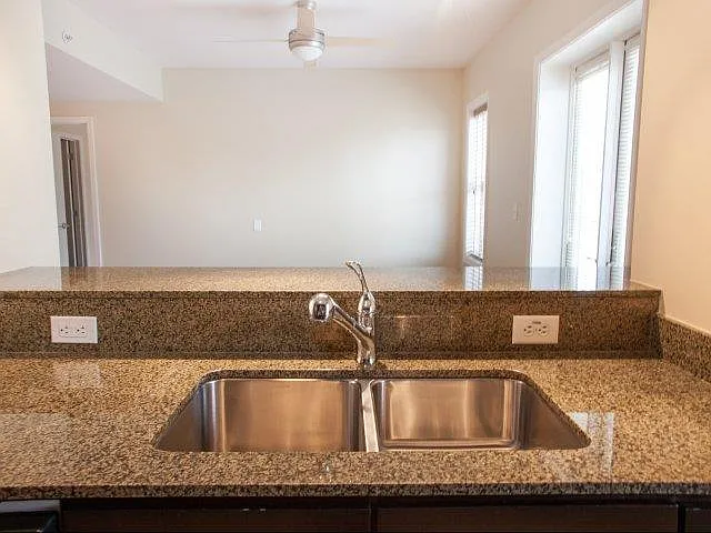 Nine 27 Apartments — Photo 13
