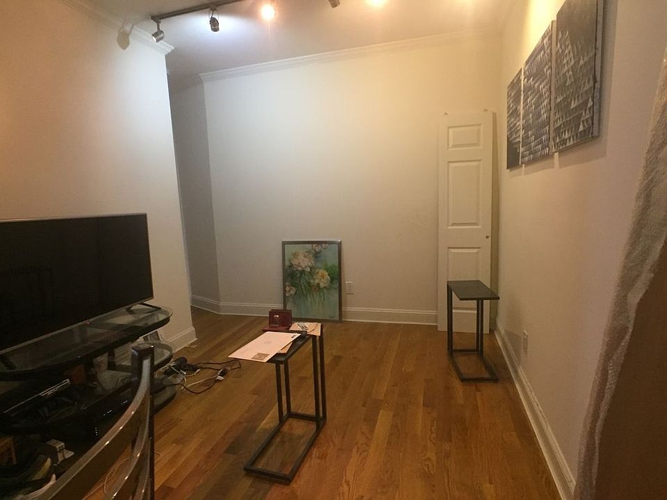 2nd image of 309 E 5th St APT 16